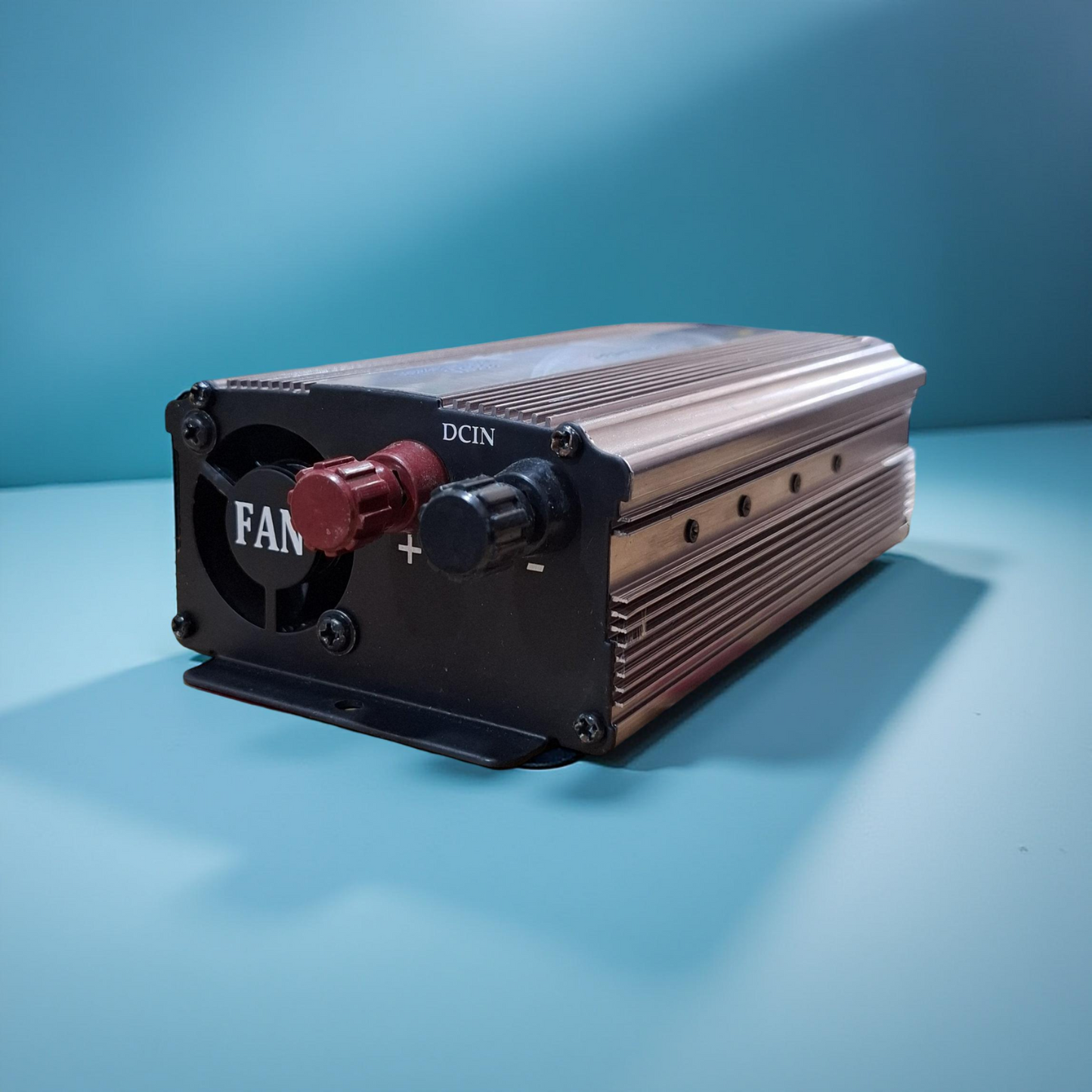 POWER INVERTER 600W 12V